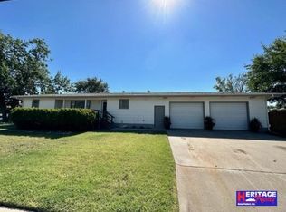 219 E Kansas St, Meade, KS 67864