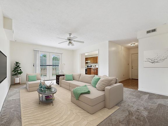 4th image of 1531 Londonderry Pl