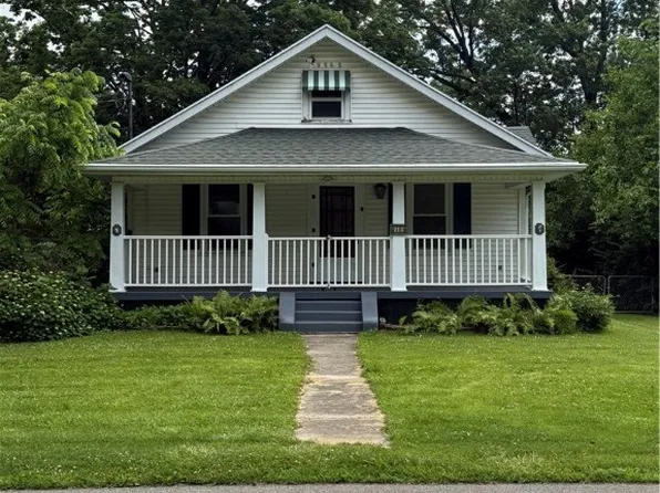 114 N Clayton Rd, New Lebanon, OH 45345