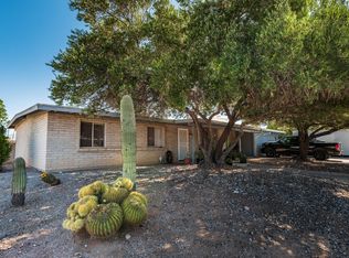 7401 E Victoria Dr, Tucson, AZ 85730