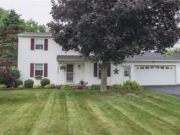 76 Selkirk Dr, Rochester, NY 14626