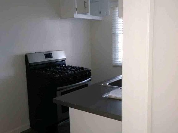 2nd image of 4315 Lennox Blvd APT 2