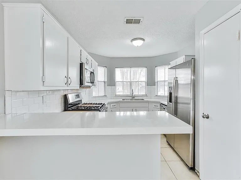 11111 Wheatridge Dr — Photo 5