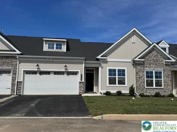 3008 N Cider Dr, Whitehall, PA 18052