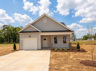 89 W Coulter Ct, Selma, NC 27576