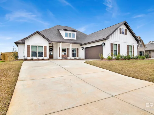 392 Garrison Blvd, Fairhope, AL 36532