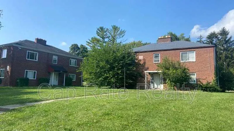 Building Photo - 81 N Hampton Rd #B
