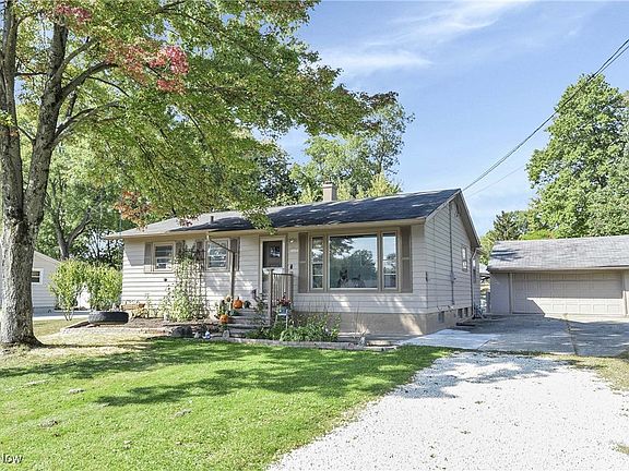 3rd image of 1454 Diana Dr