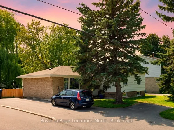 504 6th St #A, Collingwood, ON L9Y 1Z9