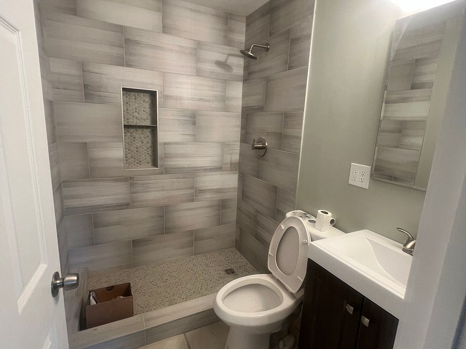 1st image of 9119 W 99th Ter