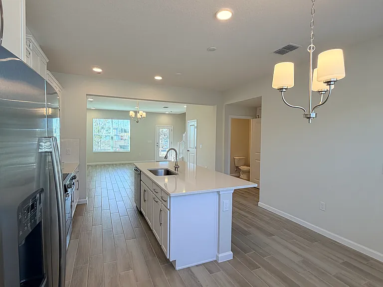 1387 Mount Royal Dr — Photo 2