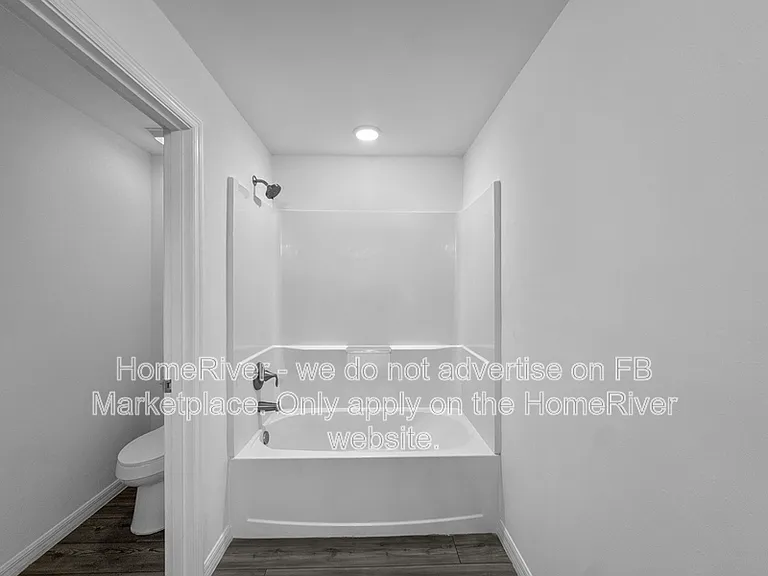 4303 NE 12th Ct — Photo 25