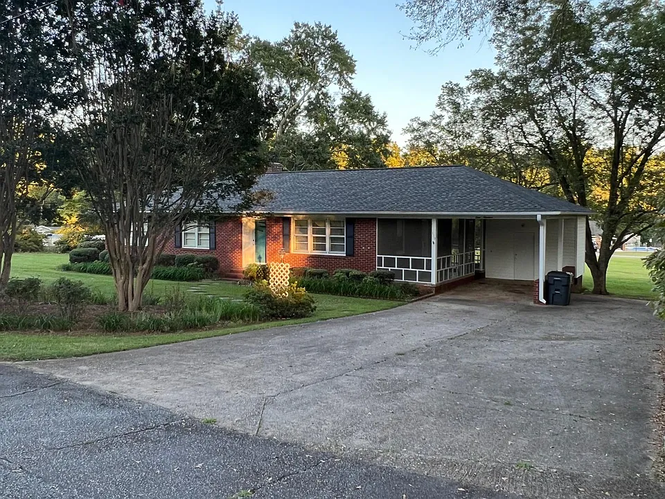 119 Beechwood Dr