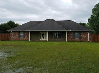 11017 Brayton Dr, New Iberia, LA 70560