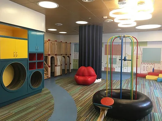 Rented by Space Marketing Shop | media 28