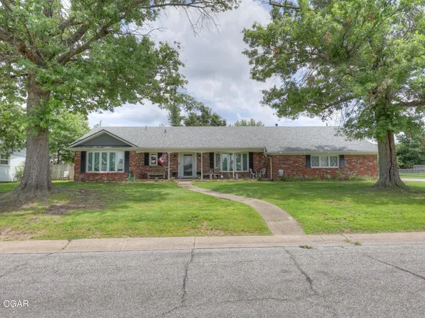 2727 Ohio Ave S, Joplin, MO 64804