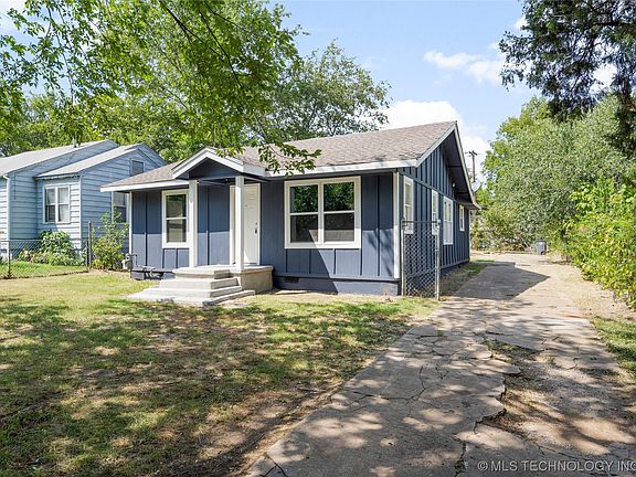 3rd image of 2877 E Admiral Ct