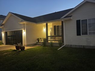 640 SE Cardinal Ln, Waukee, IA 50263