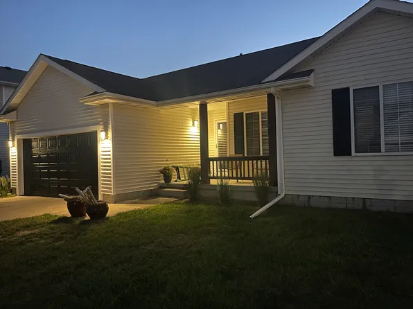 640 SE Cardinal Ln, Waukee, IA 50263