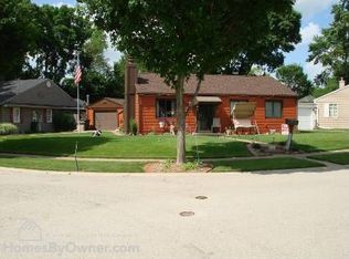 3660 15th Avenue Ct, Moline, IL 61265