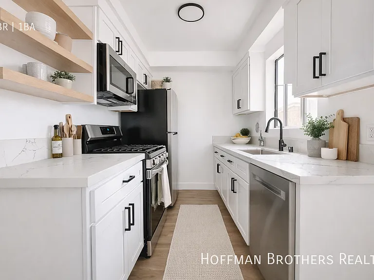 1819 S Oxford Ave #20 — Photo 2