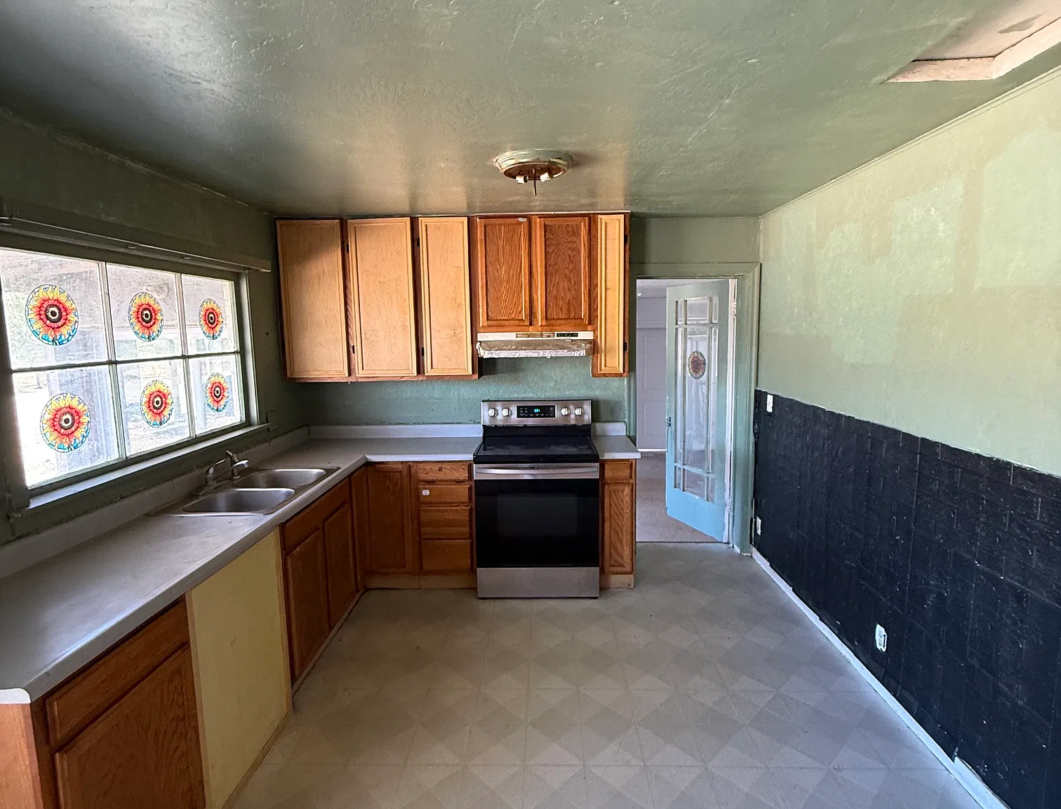 2 bed, 1.5 bath, 1200 sqft, $1,850 — Photo 3