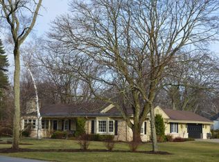 8035 N Regent Rd, Fox Pt, WI 53217