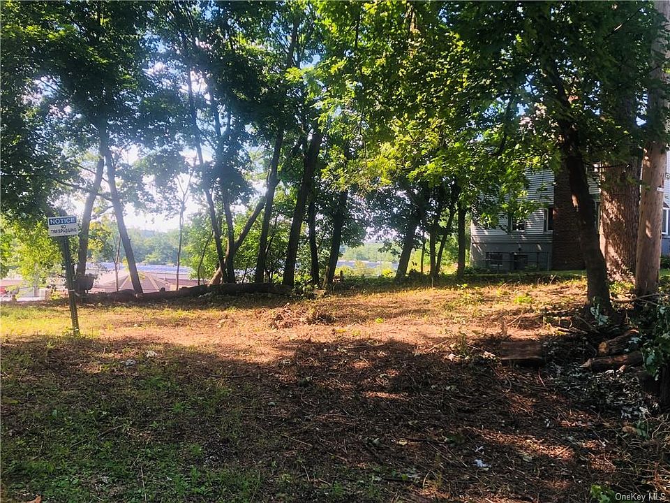 1st image of North Lawn Avenue