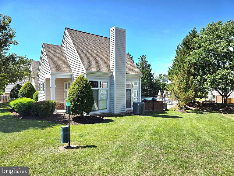 3643 Crosswater Ct — Photo 23