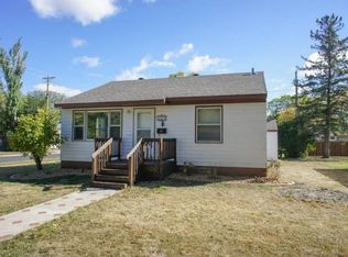 1204 4th St S, Moorhead, MN 56560