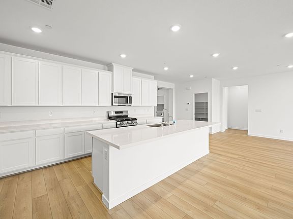 6 web or mls Lennar 1552 Luca Mountain Lane 6