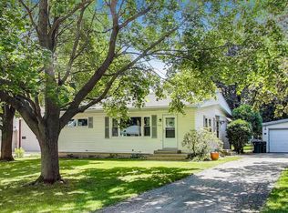 312 Douglas Rd, Batavia, IL 60510