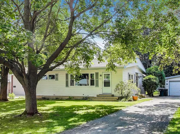 312 Douglas Rd, Batavia, IL 60510