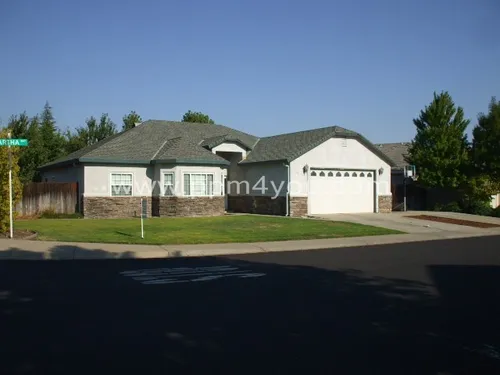 601 Martha Way Photo 1