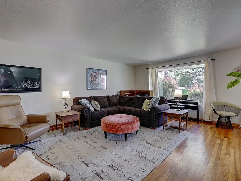 6712 W Hummel Dr — Photo 4