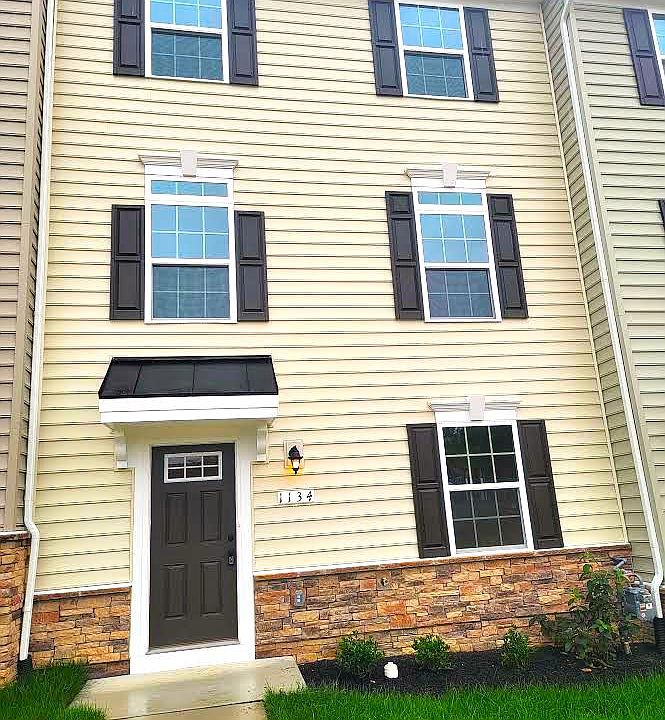 1st image of 1134 Dovetail Cir