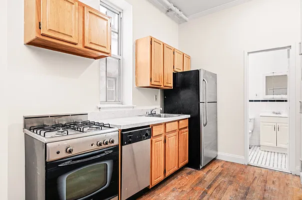 Rented by REAL New York | media 5