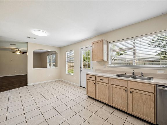 5th image of 21914 Willow Downs Dr