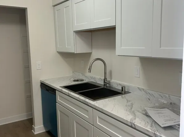 Westchester House - 2928