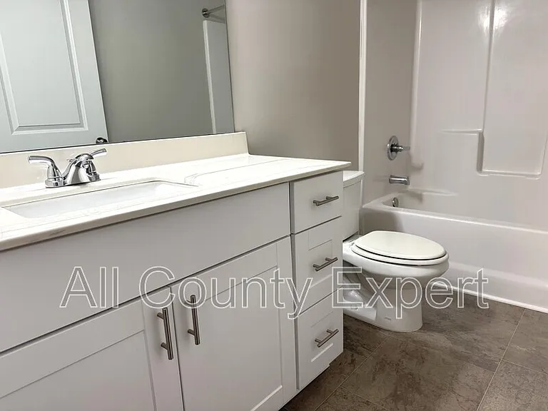 21 Stanford Ct — Photo 21