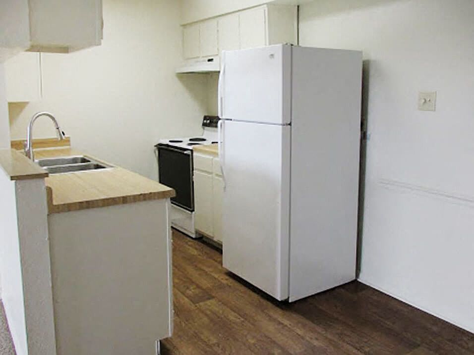 Our fully-equipped kitchen has all the appliances you need.