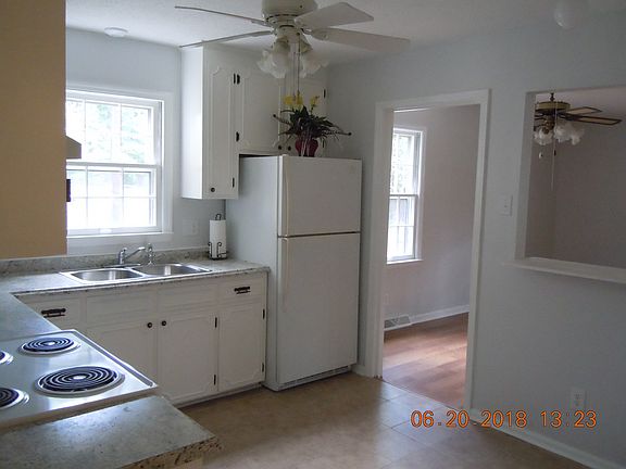 3rd image of 323 W Corriher Ave