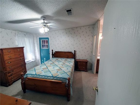 5th image of 5101 Carrotwood Dr