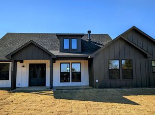 10378 County Road 338, Lindale, TX 75771