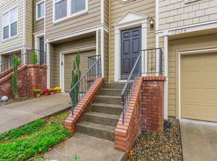 10124 NW Brighton Ln, Portland, OR 97229