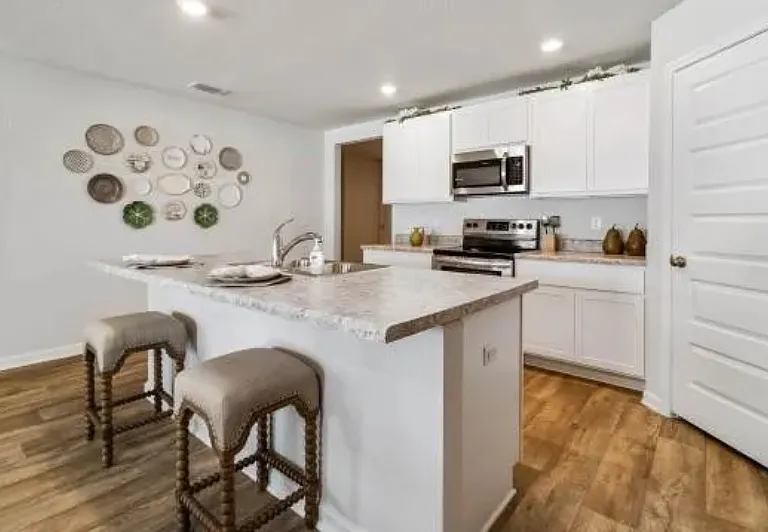 2551 Arbordale Loop — Photo 4