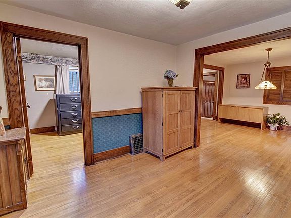 5th image of 603 W 5th Ave N