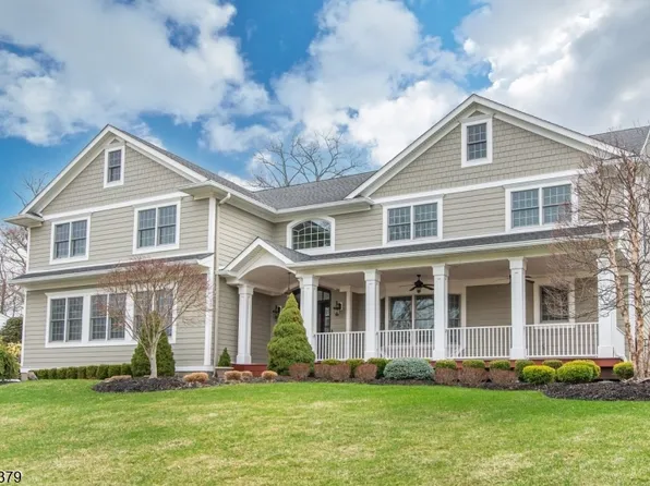 12 Maple Dr, North Caldwell Boro, NJ 07006