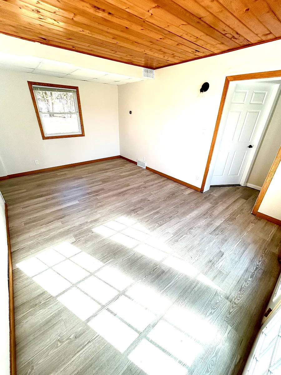 Building Photo - 7501 Grand Ave #3
