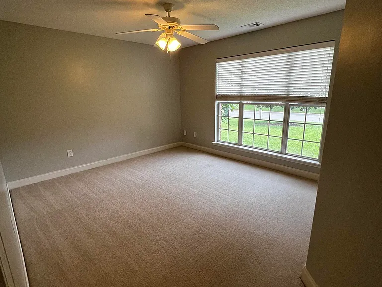 306 Hummingbird Ln — Photo 11